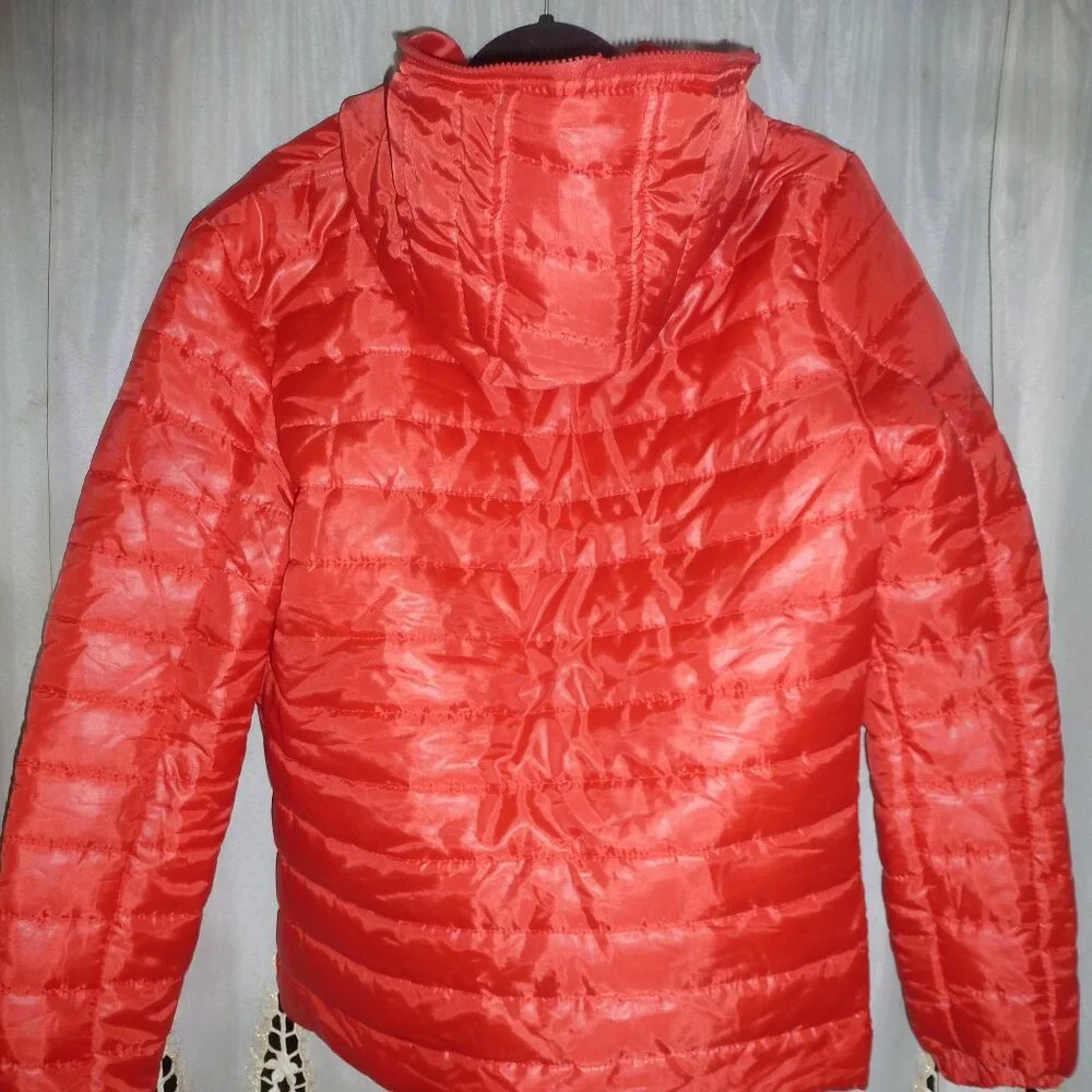 NEW! ZYFG Free Light Zippered & hooded red puffy jacket Sz L - Picture 5 of 12